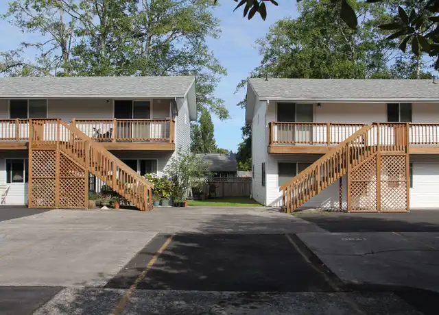 Property at 176 NW Warrenton Dr Unit 176D, Warrenton, OR, 97146, 2 beds, 1 bath, [object Object]
