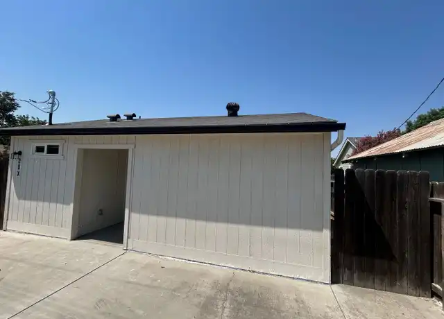 Property at 20 Follett St, Lemoore, CA, 93245, 1 bed, 1 bath, [object Object]
