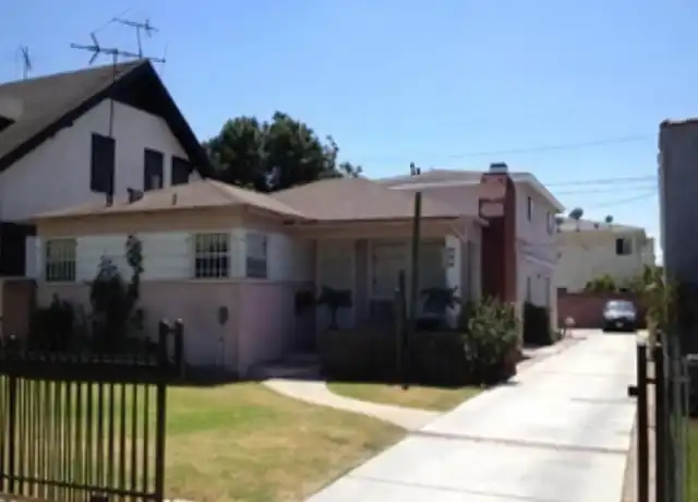 Property at 1104 W 39th Pl, Los Angeles, CA, 90037, 2 beds, 1 bath, [object Object]