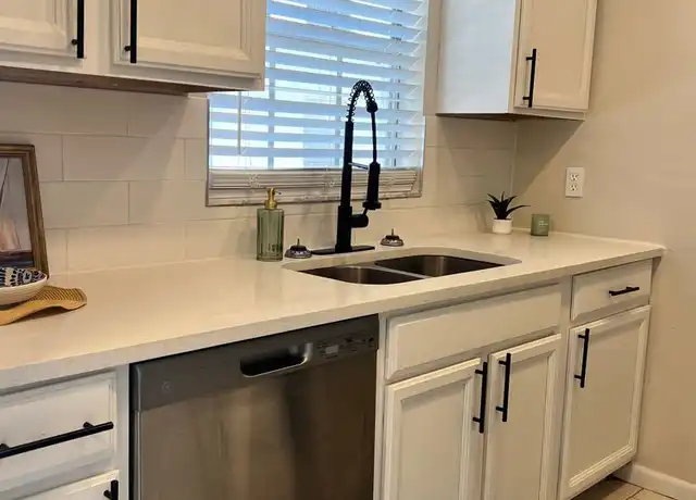 Property at 1316 E Fort King St Unit 1322-2, Ocala, FL, 34471, 2 beds, 1 bath, [object Object]