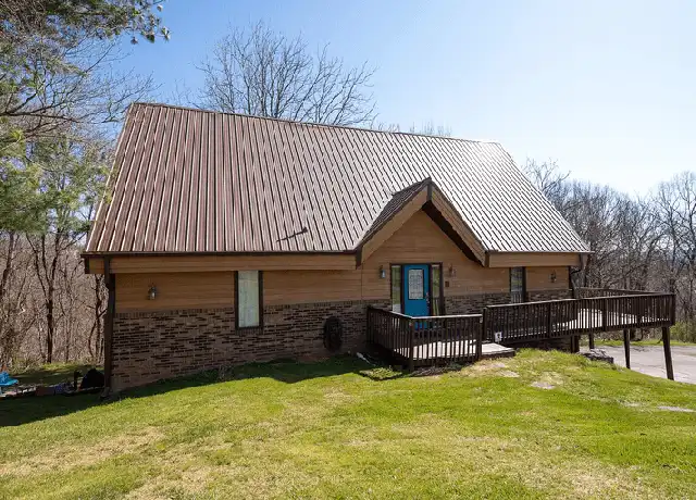 Property at 1027 Fain Ave, Kingsport, TN, 37660, 3 beds, 2 baths, [object Object]