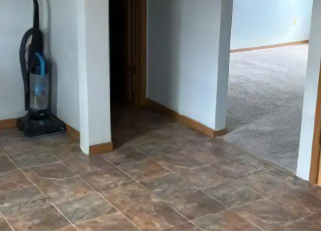 Property at 124 N Parker Ave Unit C, Springfield, IL, 62702, 2 beds, 1 bath, [object Object]