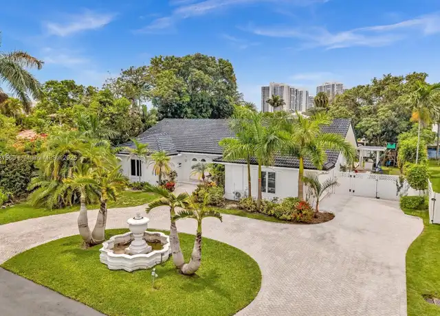 Property at 413 Tamarind Dr, Hallandale Beach, FL, 33009, 4 beds, 3.5 baths, [object Object]