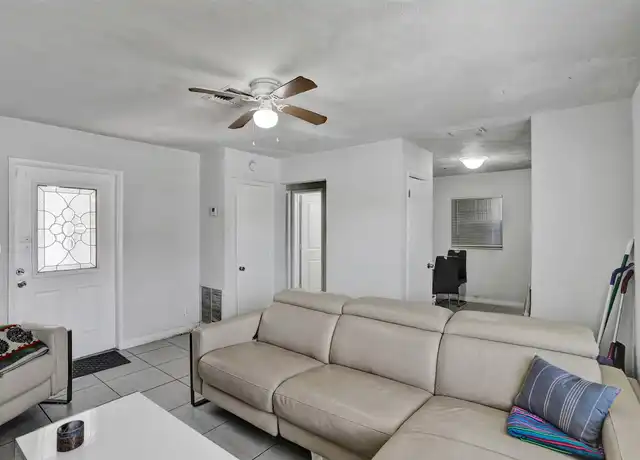 Property at 2442 Garfield St Unit 1, Hollywood, FL, 33020, 1 bed, 1 bath, [object Object]