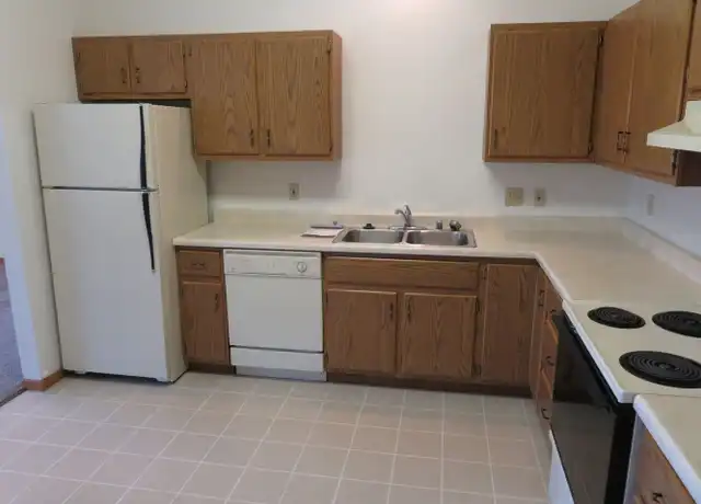 Property at 385 Main St Apt 6, Lomira, WI, 53048, 2 beds, 1 bath, [object Object]