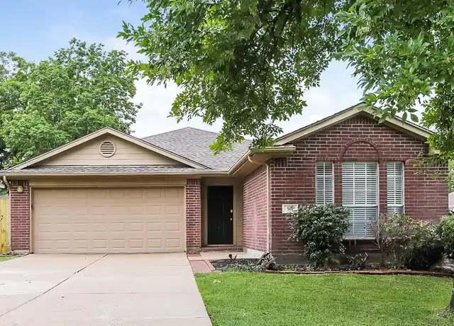 Property at 511 Paradise Ln, Montgomery, TX, 77356, 3 beds, 2 baths, [object Object]