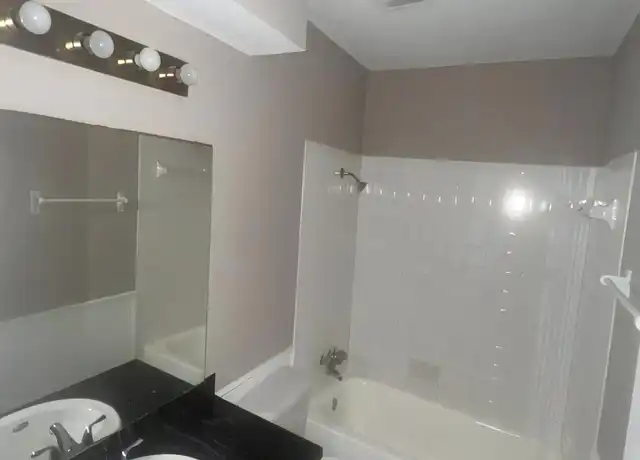 Property at 5801 NW 33rd St, Oklahoma City, OK, 73122, 2 beds, 1 bath, [object Object]