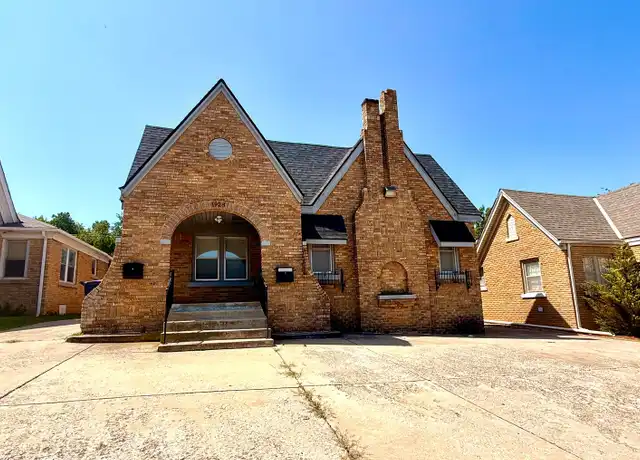 Property at 1928 NW 23rd St, Oklahoma City, OK, 73106, 5 beds, 3.5 baths, [object Object]