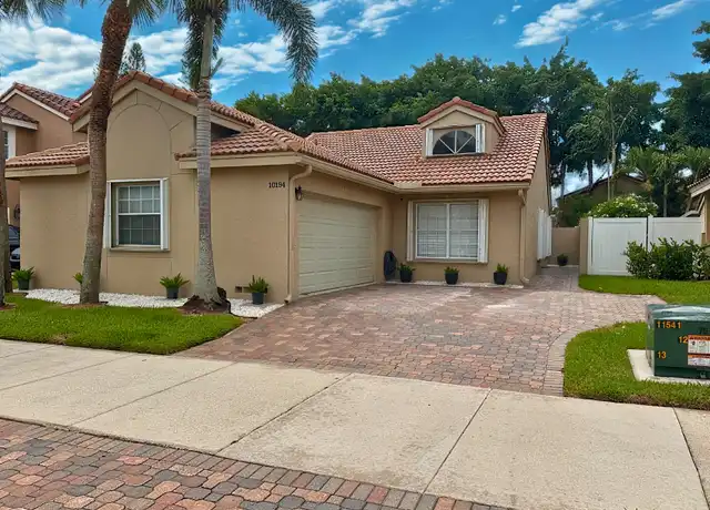 Property at 10194 Allegro Dr, Boca Raton, FL, 33428, 3 beds, 2 baths, [object Object]