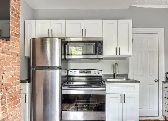 Property at 17 Gay St, New York, NY, 10014, 0 beds, 1 bath, [object Object]