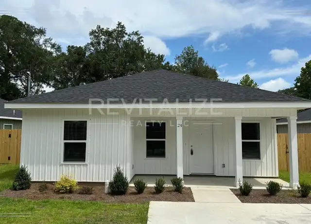 Property at 24 E Everett Ave, Saraland, AL, 36571, 4 beds, 2 baths, [object Object]