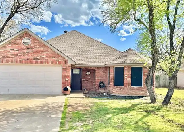 Property at 1814 Rayna Dr, Weatherford, TX, 76086, 3 beds, 2 baths, [object Object]