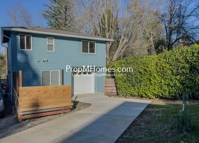 Property at 9597 SE Crystal View Dr Unit B, Portland, OR, 97266, 2 beds, 1.5 baths, [object Object]
