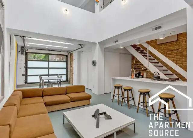 Property at 2231 N Wayne Ave, Chicago, IL, 60614, 2 beds, 1 bath, [object Object]