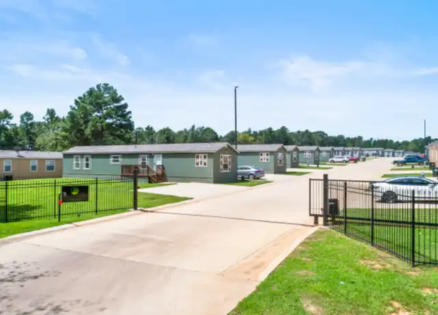 Property at 2825 Primera Rd Unit 5, Tyler, TX, 75705, 3 beds, 2 baths, [object Object]