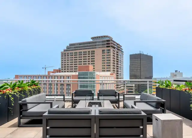 Property at 1590 Elmwood Ave Unit 1109, Evanston, IL, 60201, 2 beds, 2 baths, [object Object]