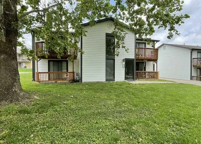 Property at 706 W 25th St Unit 2, Lawrence, KS, 66046, 2 beds, 1 bath, [object Object]