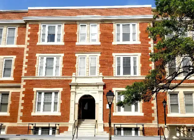 Property at 200 Drummond Pl, Norfolk, VA, 23507, 2 beds, 1 bath, [object Object]