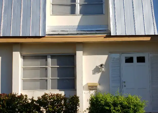 Property at 4903 Catalina Dr #40, Naples, FL, 34112, 3 beds, 1.5 baths, [object Object]