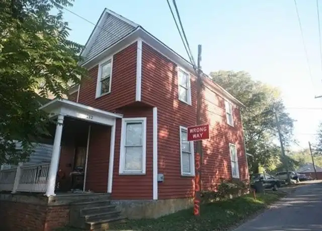 Property at 212 S 17th St, Knoxville, TN, 37916, 4 beds, 2 baths, [object Object]