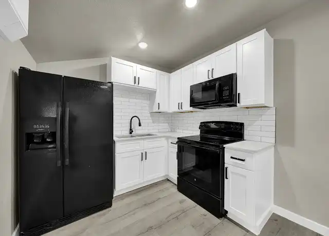 Property at 418 E 36th St, Houston, TX, 77018, 1 bed, 1 bath, [object Object]