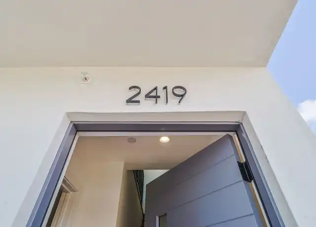 Property at 2419 Carmona Ave Unit 2419, Los Angeles, CA, 90016, 3 beds, 3.5 baths, [object Object]