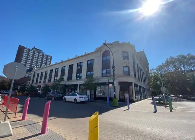 Property at 1023 W Argyle St Unit 221, Chicago, IL, 60640, 0 beds, 1 bath, [object Object]