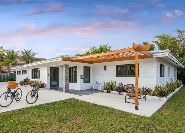 Property at 201 NE 26th Ave, Pompano Beach, FL, 33062, 3 beds, 2 baths, [object Object]