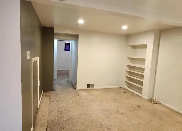 Property at 300 Maiden Choice Ln Unit B, Catonsville, MD, 21228, 1 bed, 1 bath, [object Object]