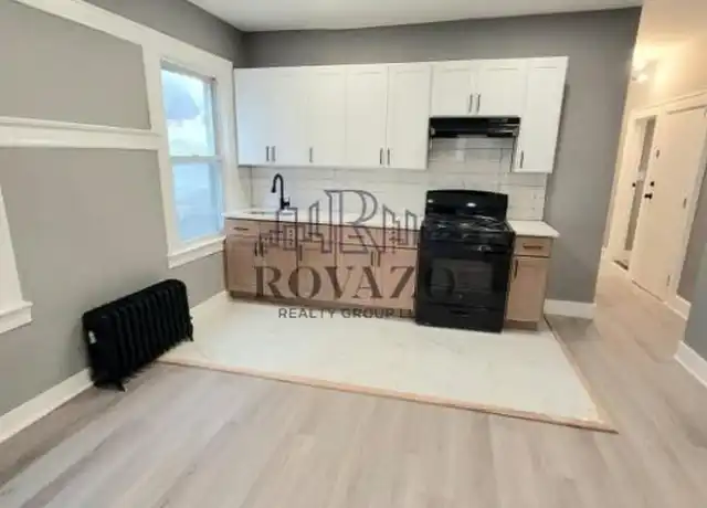 Property at 192 Goldsmith Ave Unit 1E, Newark, NJ, 07112, 5 beds, 2 baths, [object Object]