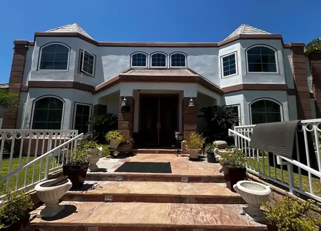 Property at 2720 N Villareal Dr, Orange, CA, 92867, 7 beds, 7.5 baths, [object Object]