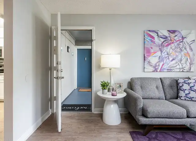 Property at Arbour Ponds Apartments - 2901 N Dale Mabry Hwy, Tampa, FL, 33607, 1-2 bed, 1-2 bath, [object Object]