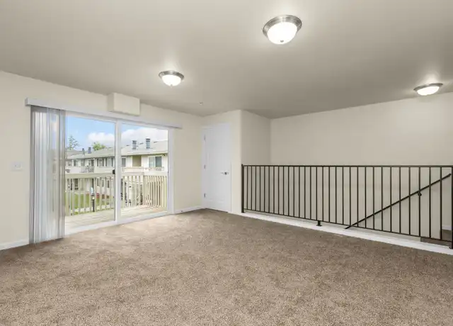 Property at 7611 Pacific Ave Unit C5, Tacoma, WA, 98408, 2 beds, 1.5 baths, [object Object]