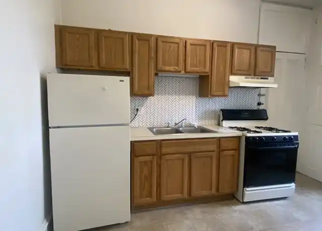 Property at 329 E Main St Unit 1, Mount Joy, PA, 17552, 1 bed, 1 bath, [object Object]