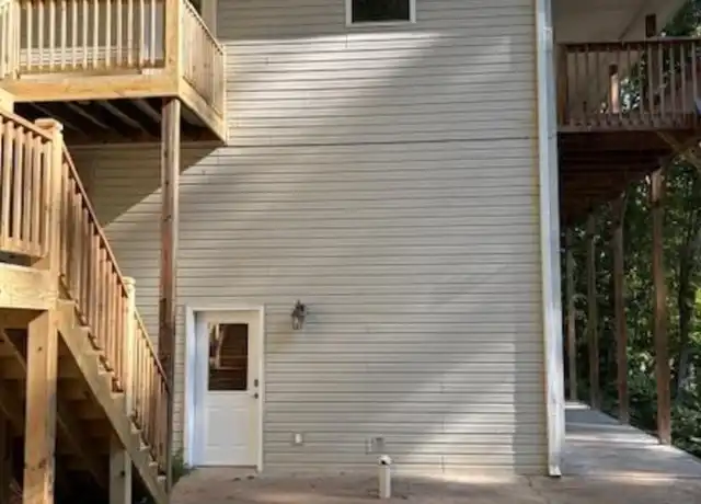 Property at 104 Travelers Ln, Clayton, GA, 30525, 3 beds, 2 baths, [object Object]