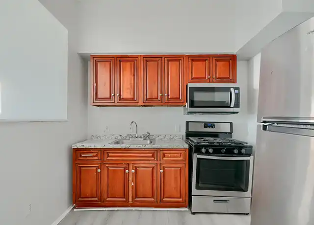 Property at 800 N Fulton Ave Unit A, Baltimore, MD, 21217, 2 beds, 1 bath, [object Object]