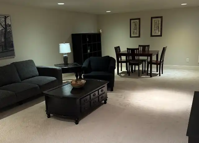 Property at 15515 SE River Forest Dr, Portland, OR, 97267, 1 bed, 1 bath, [object Object]