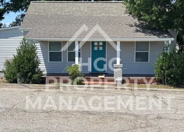 Property at 104 E Adams St, Mayodan, NC, 27027, 3 beds, 2 baths, [object Object]
