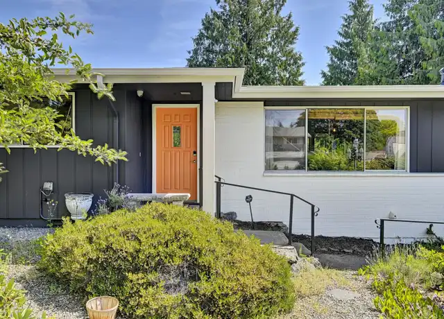 Property at 10075 SE 213th Pl, Kent, WA, 98031, 4 beds, 1.5 baths, [object Object]
