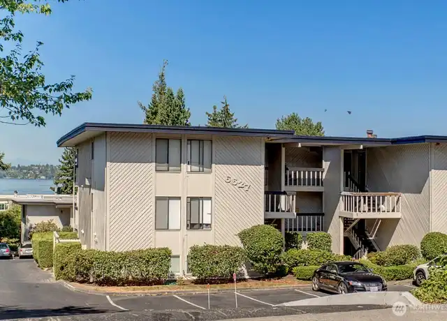 Property at 6627 Lakeview Dr Unit A102, Kirkland, WA, 98033, 1 bed, 1 bath, [object Object]