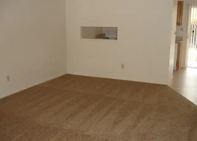 Property at 2114 NW 55th Blvd Unit PC7, Gainesville, FL, 32653, 2 beds, 1 bath, [object Object]