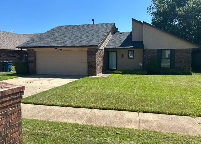 Property at 9228 Apple Dr, Oklahoma City, OK, 73130, 3 beds, 2 baths, [object Object]