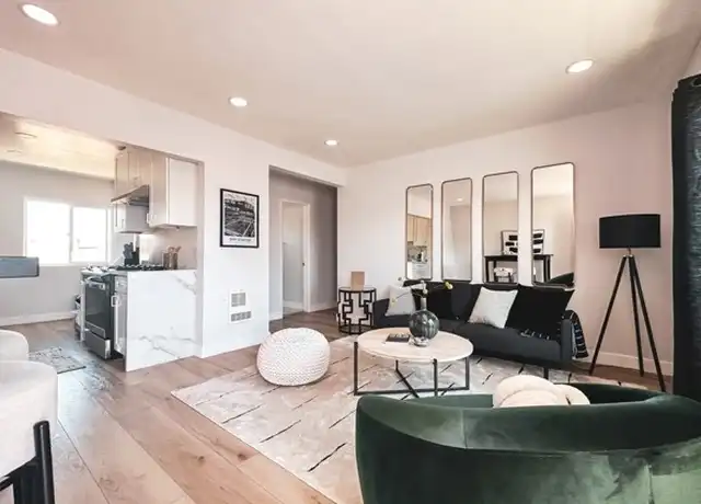 Property at 1057 E Hyde Park Blvd, Inglewood, CA, 90302, 2 beds, 1 bath, [object Object]