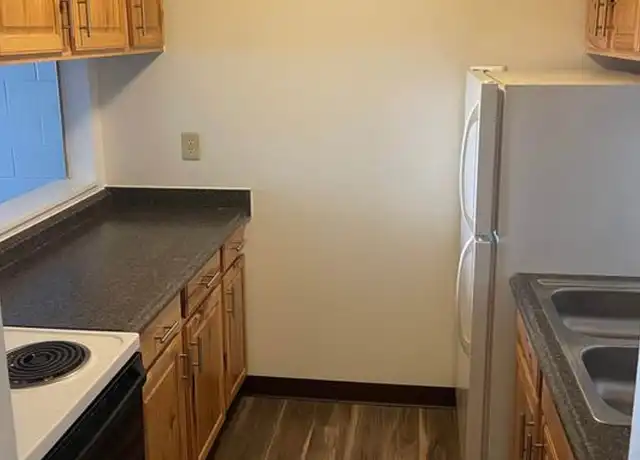 Property at 1207 S Wall St Unit 352, Carbondale, IL, 62901, 3 beds, 2 baths, [object Object]