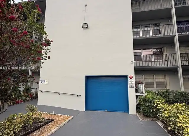 Property at 551 SW 135th Ave Unit 206B, Pembroke Pines, FL, 33027, 2 beds, 1.5 baths, [object Object]