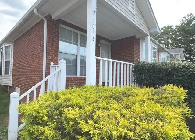 Property at 304 Oriole Dr Unit 2, McMinnville, TN, 37110, 2 beds, 1.5 baths, [object Object]