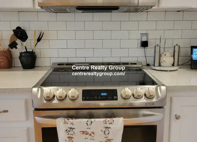 Property at 51 Jackson St, Newton, MA, 02459, 3 beds, 2 baths, [object Object]