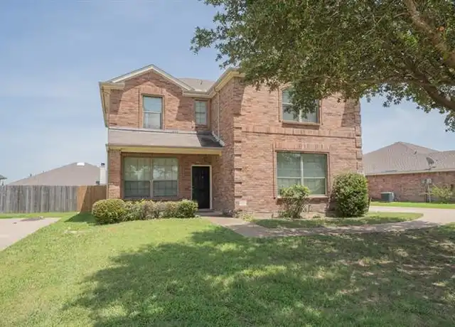 Property at 209 S Chestnut St, Forney, TX, 75126, 3 beds, 2 baths, [object Object]
