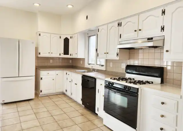 Property at 19 Valley Rd Unit A, Cos Cob, CT, 06807, 3 beds, 2 baths, [object Object]