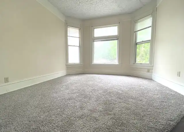 Property at 1710 E Bradford Ave Unit 1W, Milwaukee, WI, 53211, 1 bed, 1 bath, [object Object]